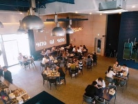 삼겹살스테이크로 맛있게 한 끼 해결! 장유카페거리 맛집 ‘원투원’