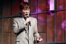 포르테 디 콰트로 김현수, 열정적인 무대