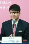 인사말 전하는 가우디움 어소시에이츠 김대성 대표