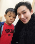 김호영, 뮤지컬 배우 아들 주안이와 찰칵! ‘훌쩍 커버린 주안이’
