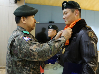 육군 최우수 헬기 조종사 ‘탑 헬리건’에 최연소 윤지승 대위