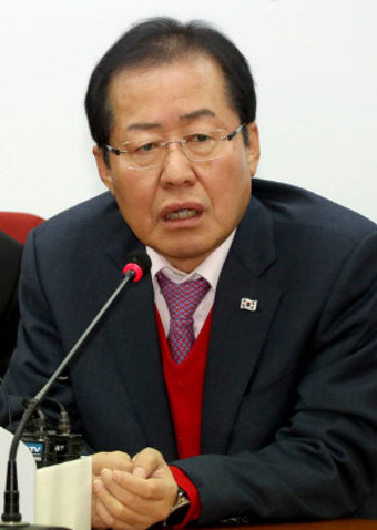 한국당 중진들 “洪 대표 당 운영, 독선·오만”