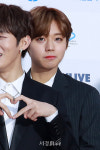 워너원 박지훈, 리더뒤에 숨은 귀요미 (가온차트뮤직어워즈)