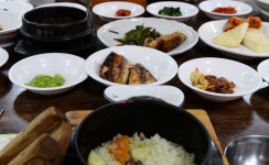 [休 충북 단양]아찔한 절벽 위 스카이워크...남한강·소백산이 한눈에