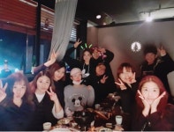효리네민박2 윤아, 지인들과 함께 찰칵 넘나리 웃음폭발