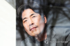오달수 성추행 사실 아냐...늦은 해명 죄송