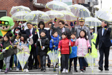 스쿨존, 사랑으로 지켜주세요
