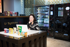 신세대정보통신자판기 | "매출 실시간 파악...자판기도 스마트 시대죠"
