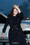 크리스탈, 정수리 보호하는 정수정 (공항패션)