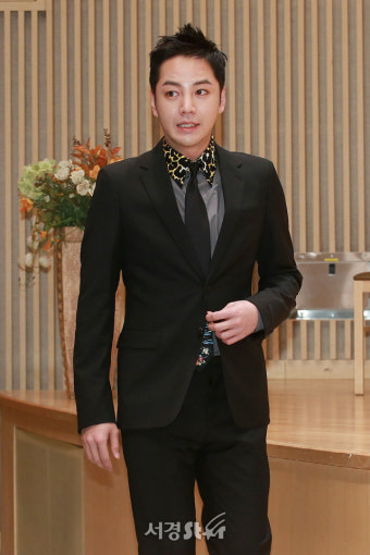 장근석, '긴장되는 발걸음' (스위치 제작발표회)