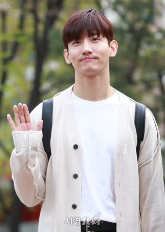 최강창민, '훈훈한 오빠 느낌~' (뮤직뱅크 출근길)