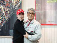 김명환 덕신하우징 회장 가난이 꿈 막아선 안돼···오래도록 도와주고 싶어