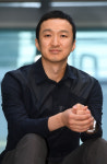 현대무용 경계 무너뜨린 맨 메이드 안무가 신창호 4차산업혁명 시대 인간의 의미 춤으로 표현했죠