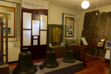 [休] 맨발로 황토 숲길 산책...힐링은 덤이죠