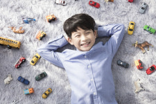 [아빠의 아들 코칭-외동아들 키우기] “아이가 외롭다는 편견 버리세요”