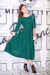 스테파니, 우아한 초록 원피스