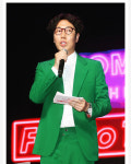 [SE★PIC] 개그맨 김영철, 모모랜드 컴백 쇼케이스 사회자 자처