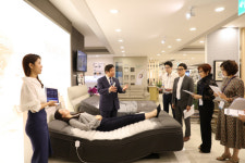 친환경 승부수 던진 에몬스가구