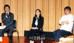 오페라 경연 콘셉트로 꾸며진 모차르트와 살리에리