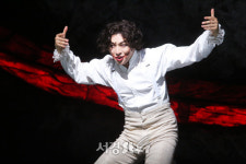 박강현, 강렬한 매력이 철철~ (뮤지컬 웃는남자)