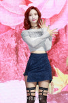 오마이걸 비니, 새로한 네일아트 자랑! (오마이걸 쇼케이스)