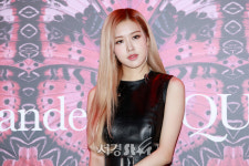 블랙핑크(BLACKPINK) 로제, 매력적인 블랙나비
