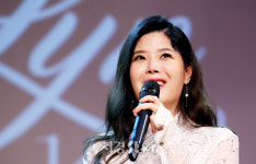 린, 3년 만에 활짝 웃으며 컴백