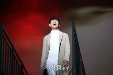 이건명, 붉은 노을 열창~ (광화문연가 프레스콜)