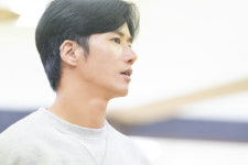 뮤지컬 ‘뱀파이어 아더’ ...날아오를 날을 꿈꾸다