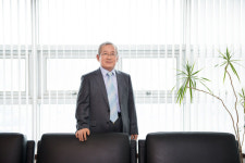 김동연 동신툴피아 회장 기업은 페달 안밟으면 쓰러지는 자전거