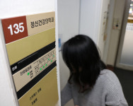 [서경캠페인] 보건예산 63조중 정신건강 3%뿐...복지사 1명에 환자 100명