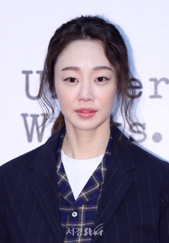 최여진, 반짝이는 물광피부~