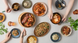 프리미엄 반찬 ‘집반찬연구소’, 매콤제육볶음 등 쿠킹박스/밀키트 8종 출시