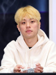 박정민, 파격 노랑머리 쌩얼 미남 (사바하 메가토크)