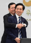 김창권 백허그한 임영진