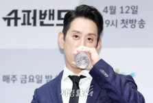 물 마시는 린킨파크 조한 (슈퍼밴드 제작발표회)