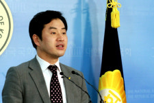 정의당 최석 대변인 오빠는 지금 오빠가 가장 못하는 걸 하고 있어