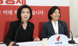 박영선, 최저임금 동결 입장 재차 시사