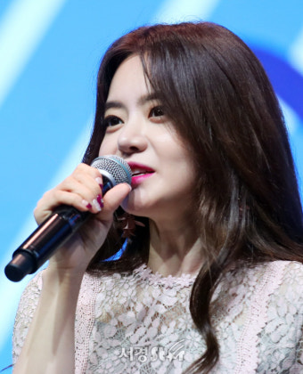 서유리, 결혼 앞둔 우아한 신부 (쇼케이스)