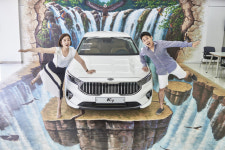 [Car&Fun] 미술관? 자동차 대리점입니다