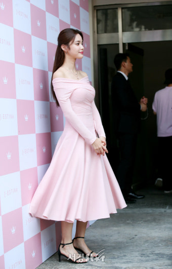 한으뜸, 핑크 드레스~
