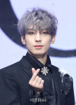 세븐틴 원우, 여심 저격 하트~ (쇼케이스)