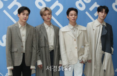 더 로즈, 훈훈한 비주얼