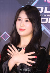 아리아즈 여리, 우아한 미모 (엠카운트다운)