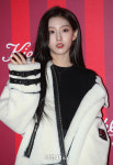 러블리즈 예인, 다정한 손인사