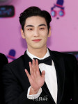 뉴이스트 백호, 2관왕 영예 (2019 KBS 연예대상)