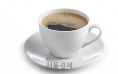 하루에 커피 2잔 이상 마시면 뇌 치매 유발 물질 줄어들어