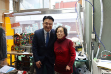 ‘해피 바이러스 인천 세탁소 할머니 “날 믿고 온 손님인데, 어떻게 돈을 받아유~