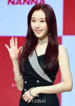 다정하게 인사하는 채솔 (쇼케이스)