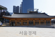 부처님오신날, 늦춰진 만큼 성찰의 시간을